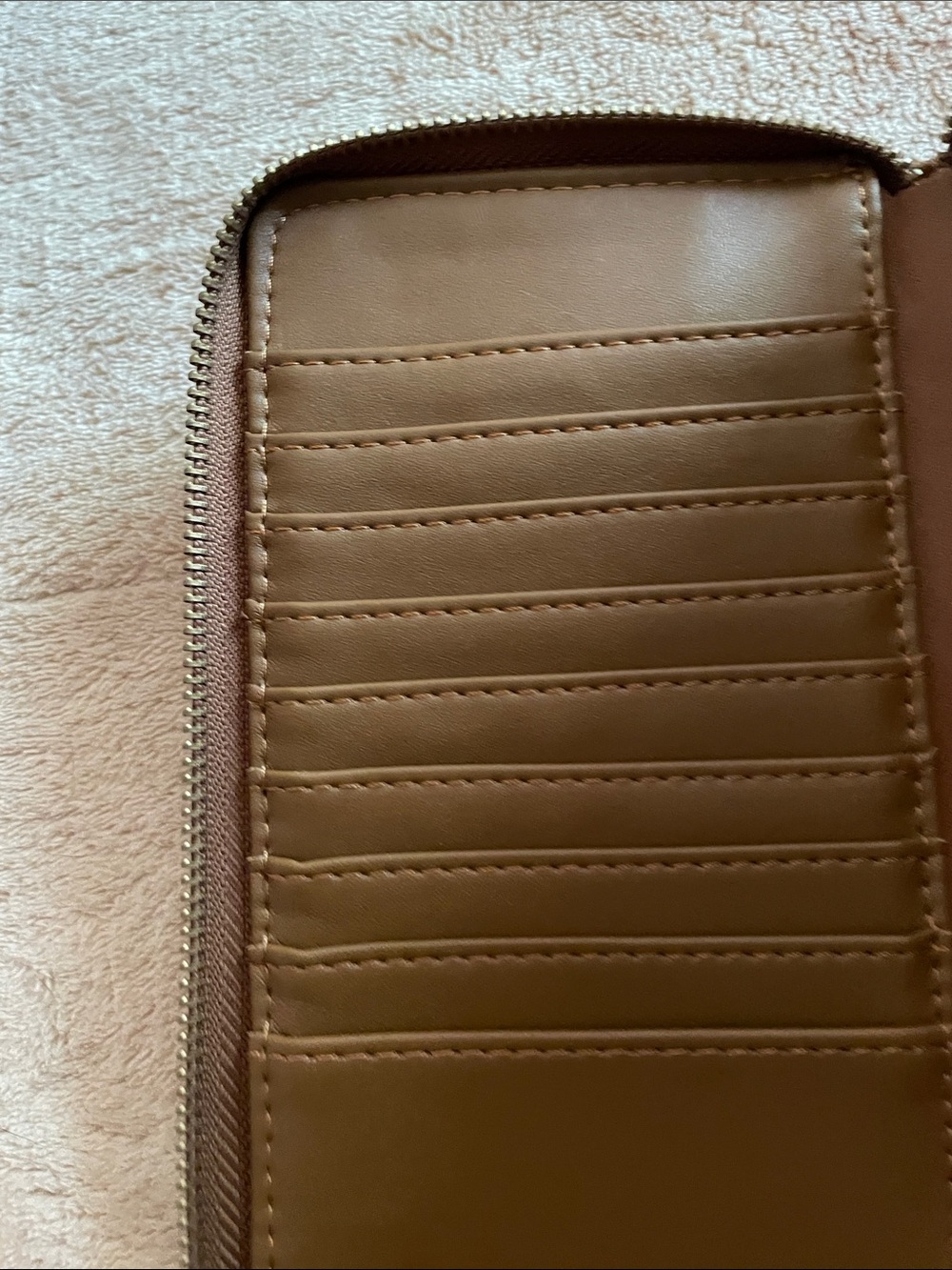 Universal Thread Zip-Around Wallet - Picture 7 of 7